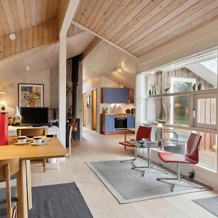 4 Bedroom Pet Friendly In Lokken 別荘